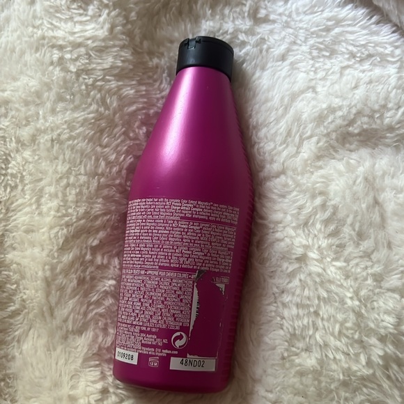 NEW Redken Color Magnestics Conditoner - Picture 3 of 3